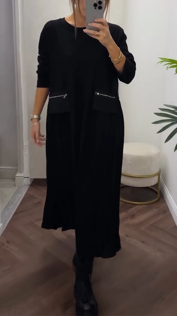 Women Round Neck Patchwork Pocket Pleated Casual Dress