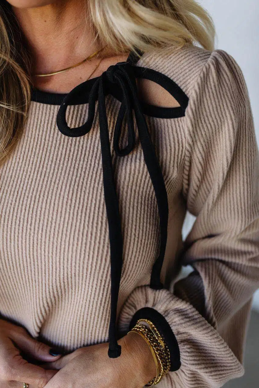 Textured Side Tie Contrast Top