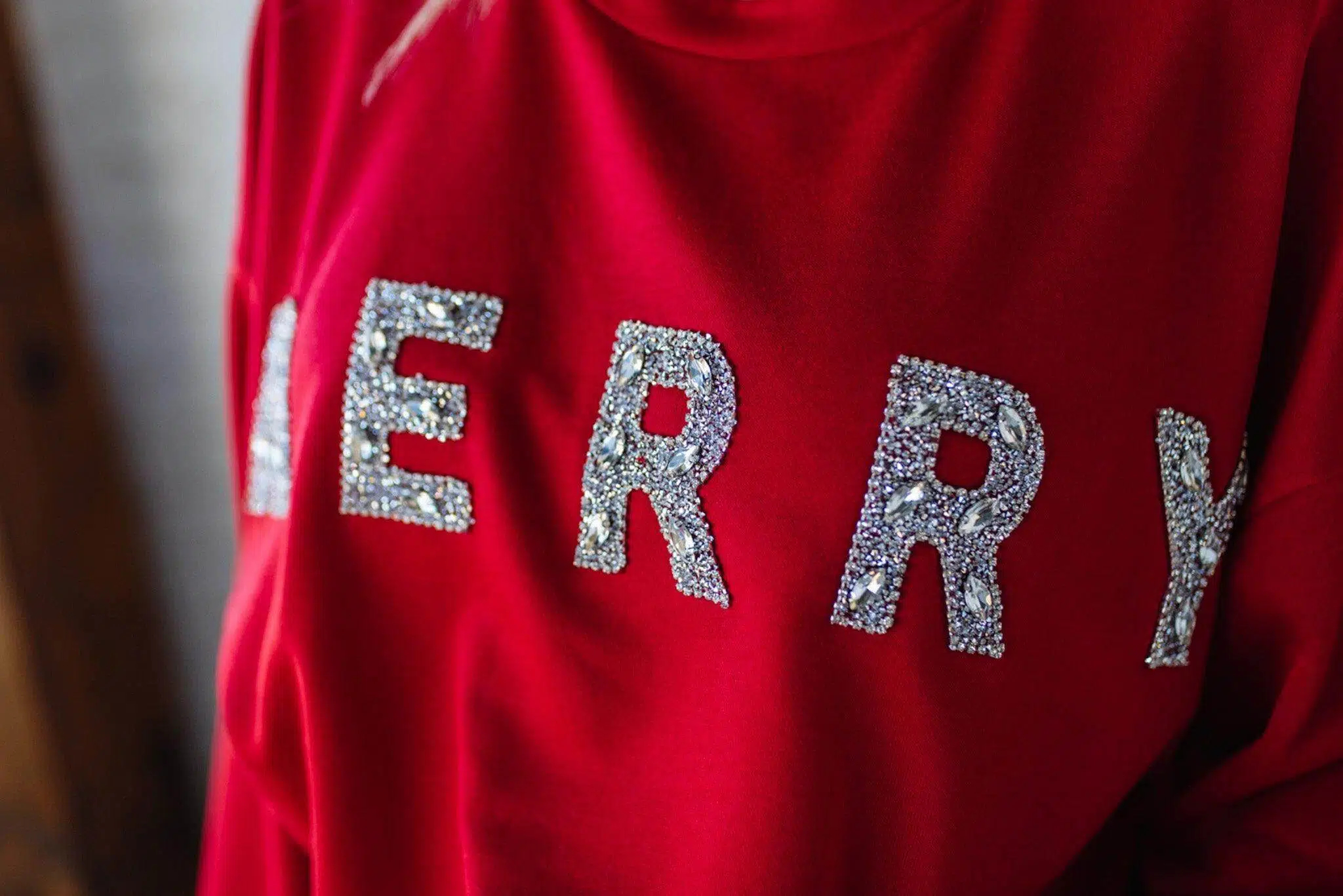 Crystal Merry Pullover