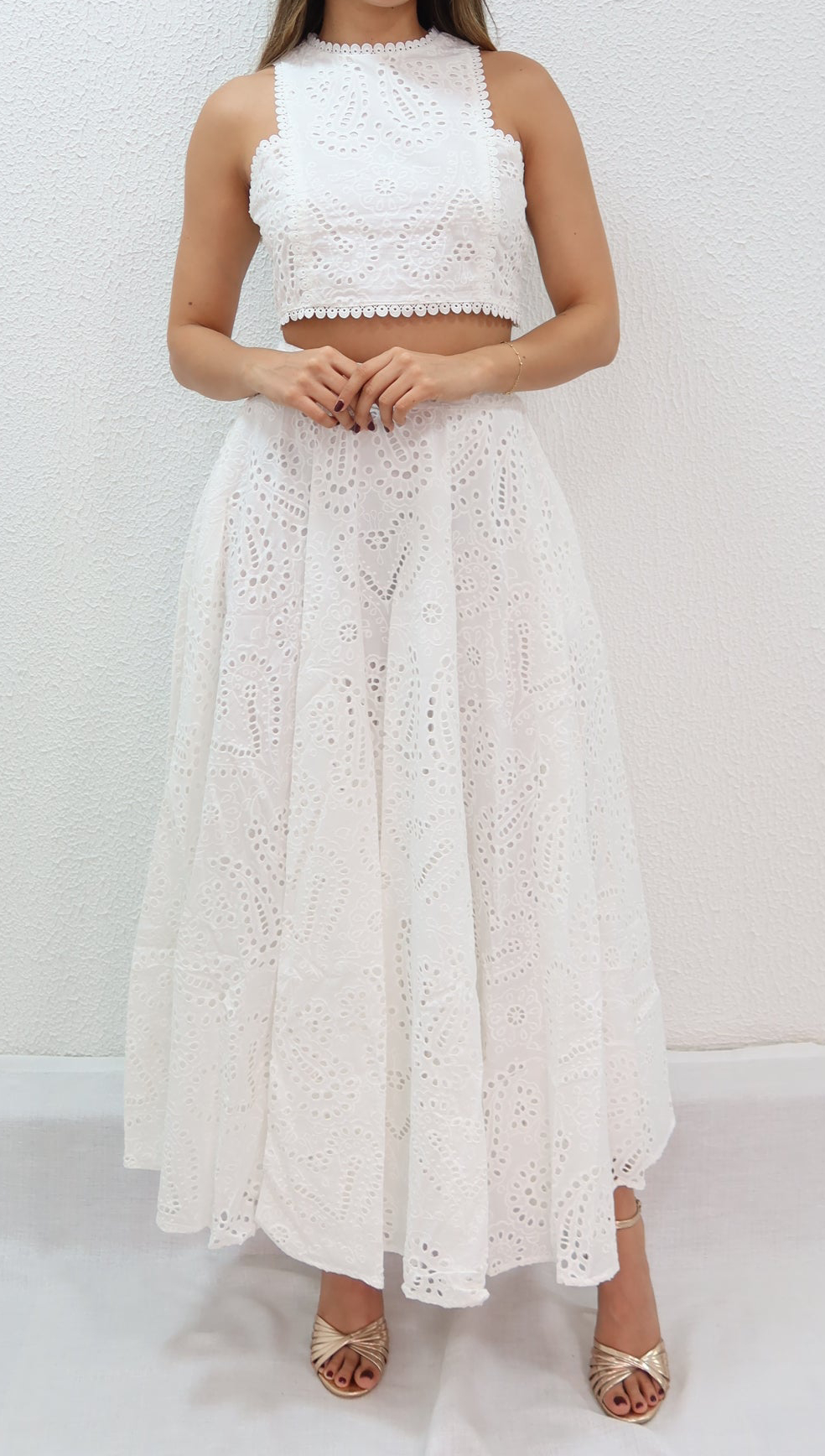 White Vintage Floral Hollow Sleeveless Crew Neck Crop Tank Top & Long Skirt Set