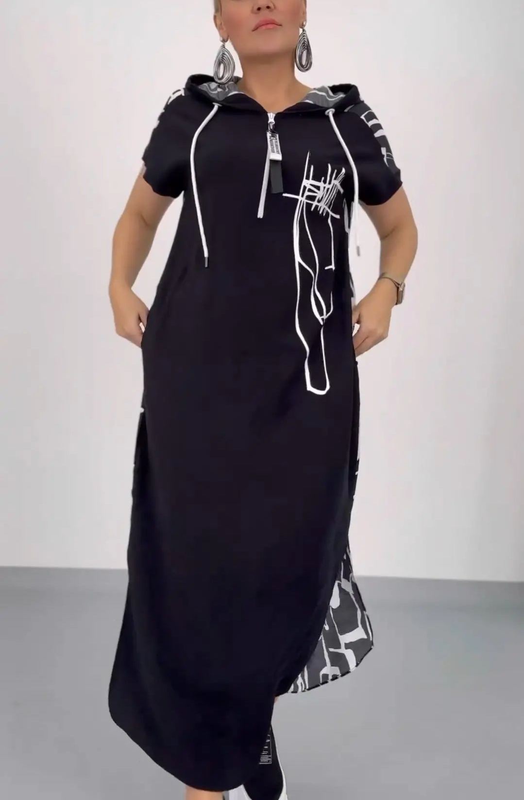 Printed hooded zip-up skirt