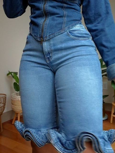 Distressed Ruffle Shorts