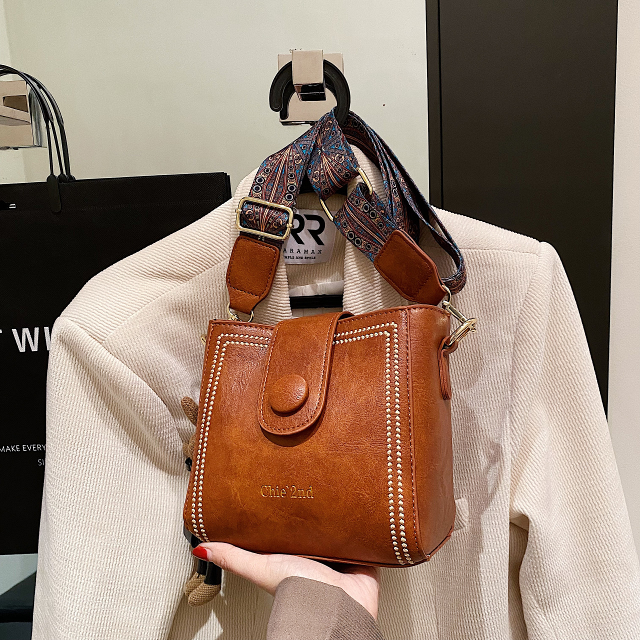 🔥Hot Sale👜Leather Vintage Fashion Bag with Adjustable Wider Shoulder Strap