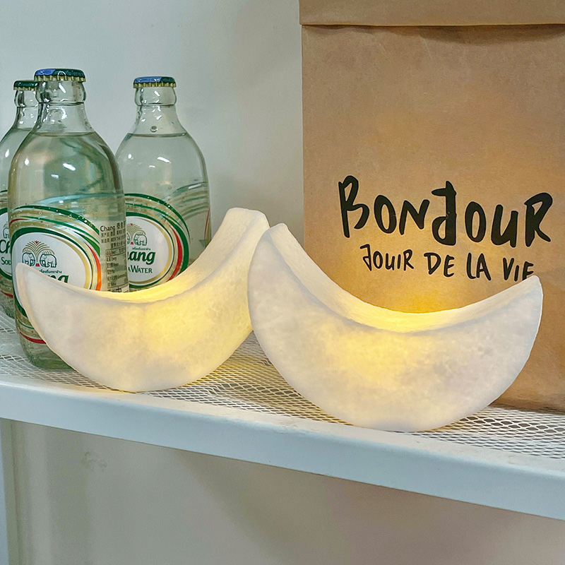 Cartoon Warm Light Night Light—Help You Sleep Better