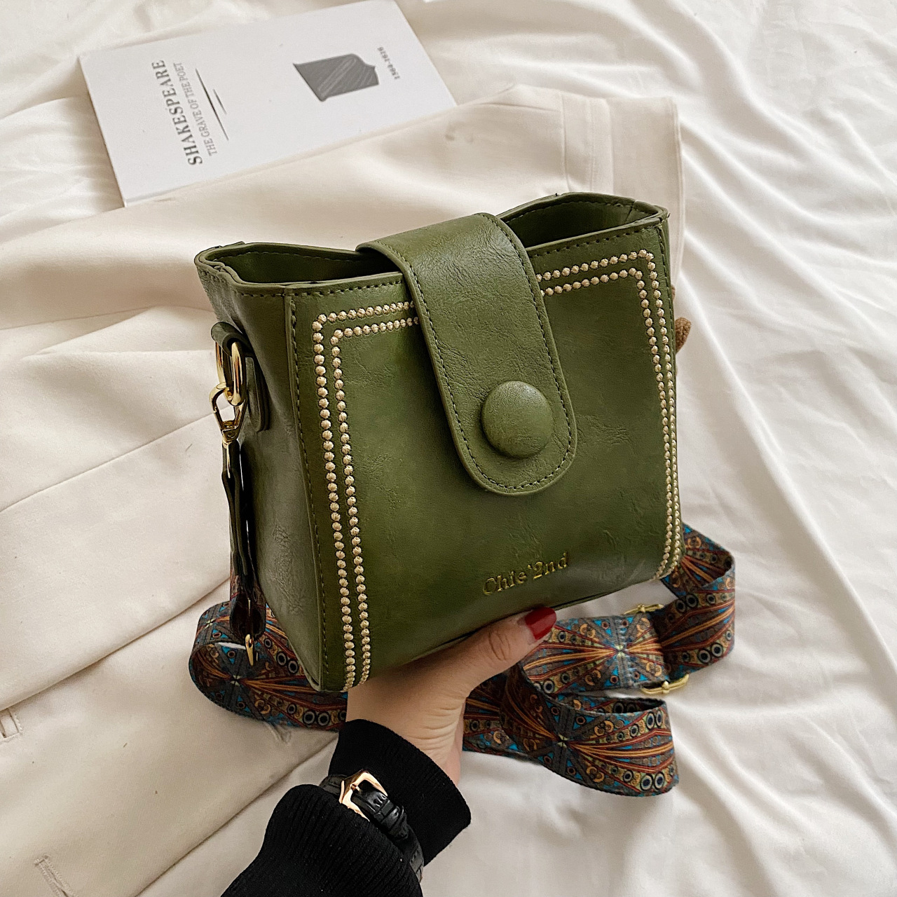 🔥Hot Sale👜Leather Vintage Fashion Bag with Adjustable Wider Shoulder Strap