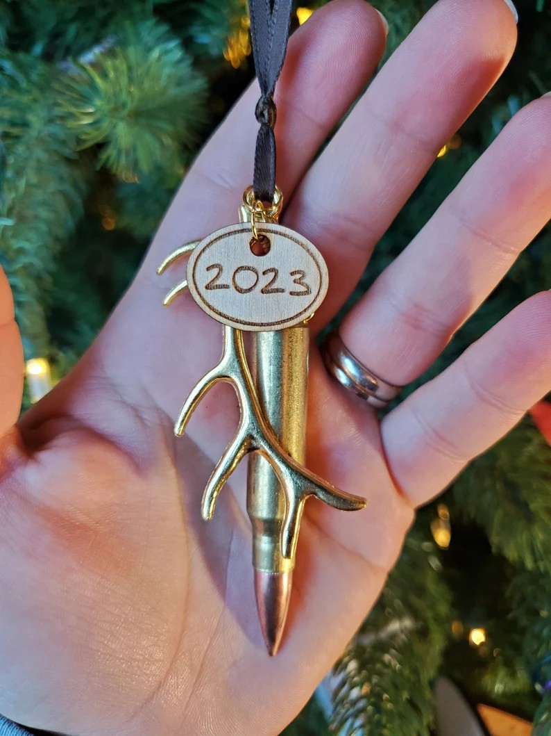 2023 Hunting Christmas Ornament