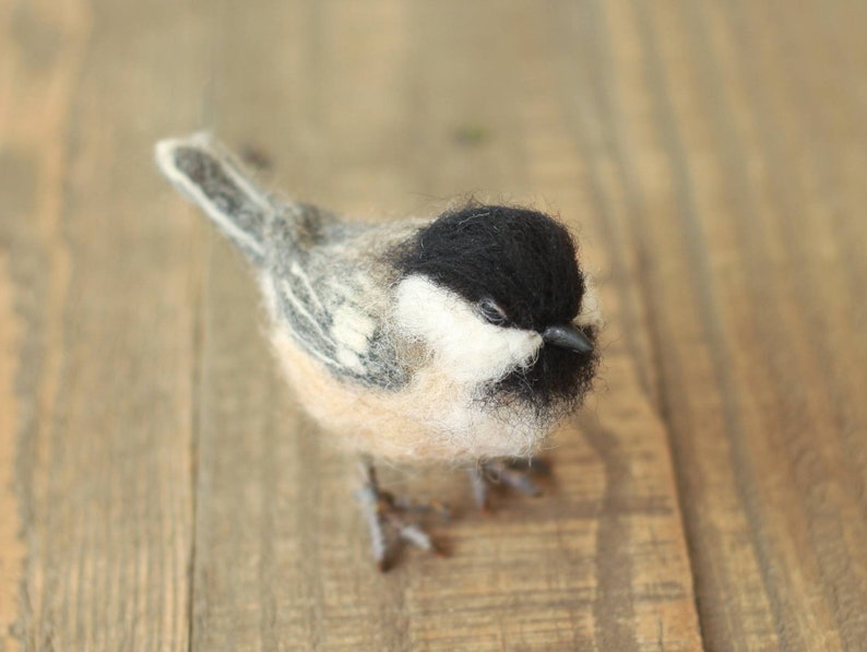 🌲Christmas Gift 50% Off--🎈Festigadget Eco-Friendly Needle Felted Bird Collection – Handmade Wool Songbirds (Wren/Chickadee/Bluebird/Magpie/Robin/Cardinal) – Sustainable Wildlife Decor 🐦✨