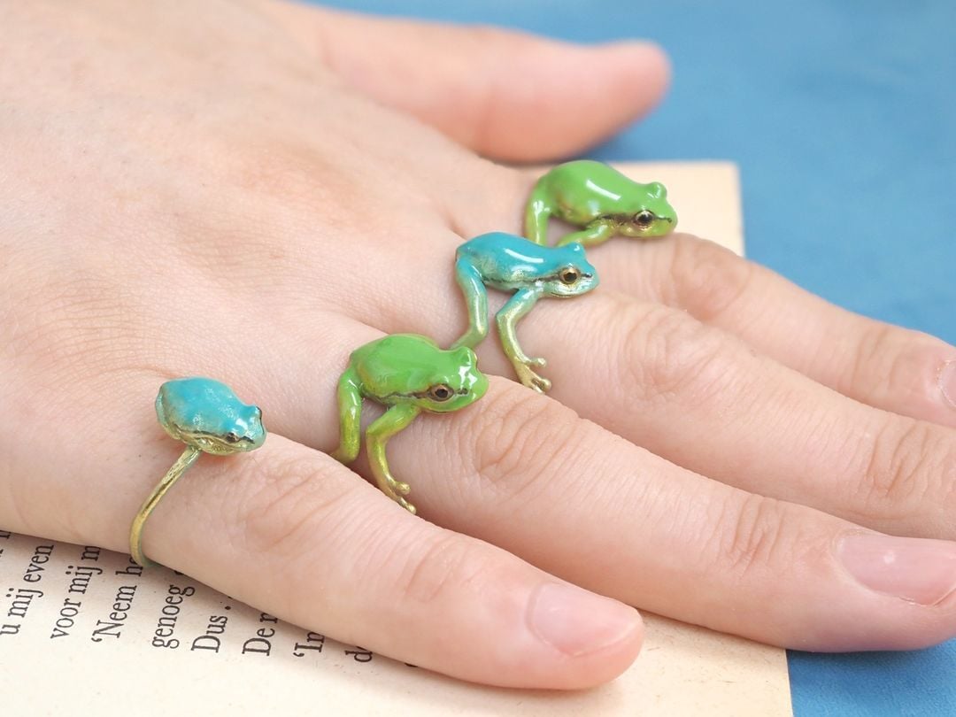 Latest-Tree Frog Ring & Earrings