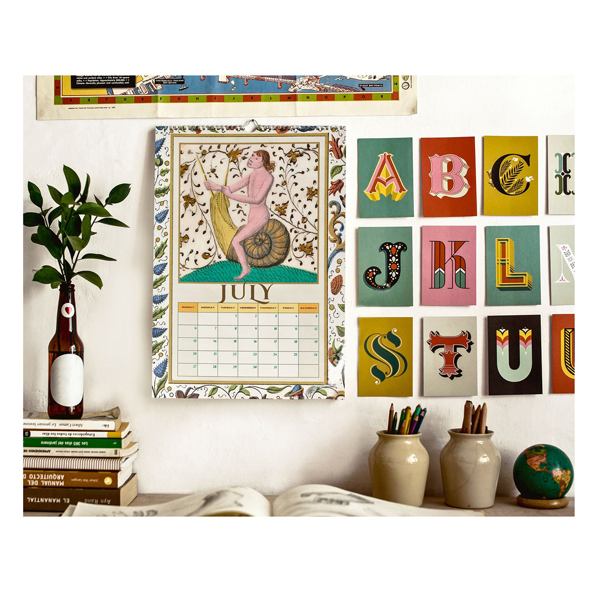 🐌2025 Medieval Snails Wall Calendar 