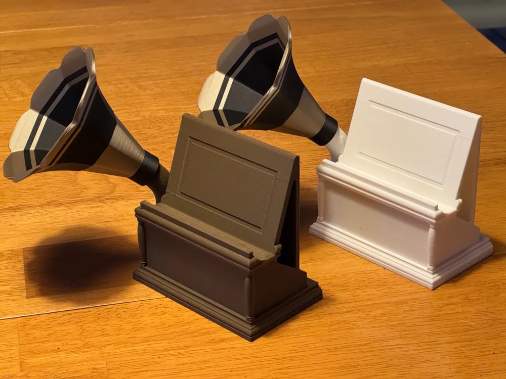 Phonograph Phone Holder