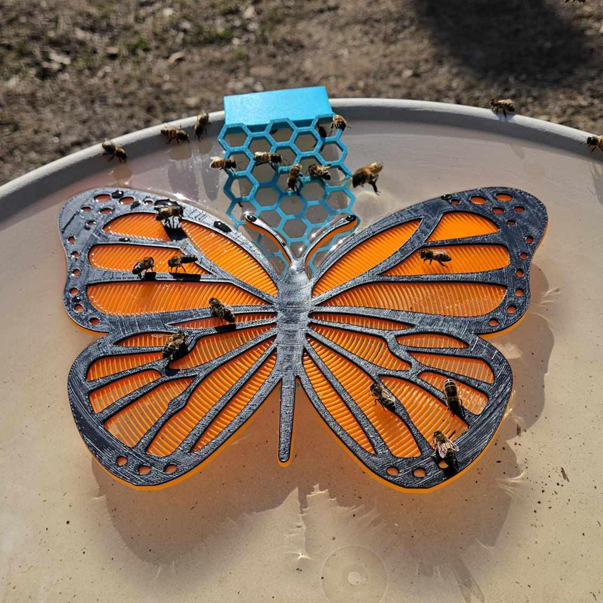 🐝💦Bee Shaped Floating Pollinator Island