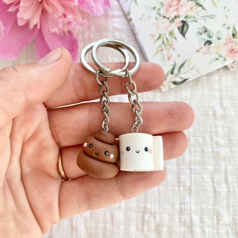 🤎Poop and toilet paper keychain set🤍