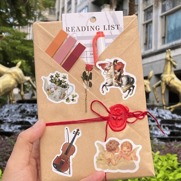 📚💕Blind Date with a Book - 🎁Bookish Gifts