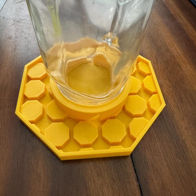 bee watering dish
