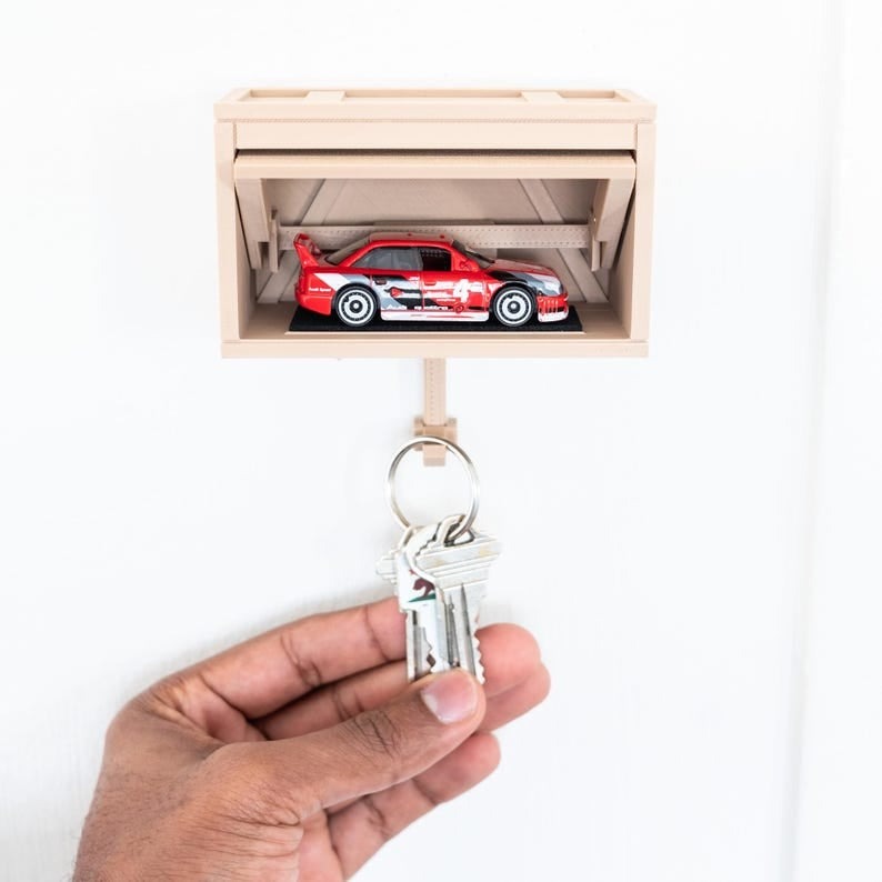 🚗🔑 Car Garage Key Holder with Opening Door