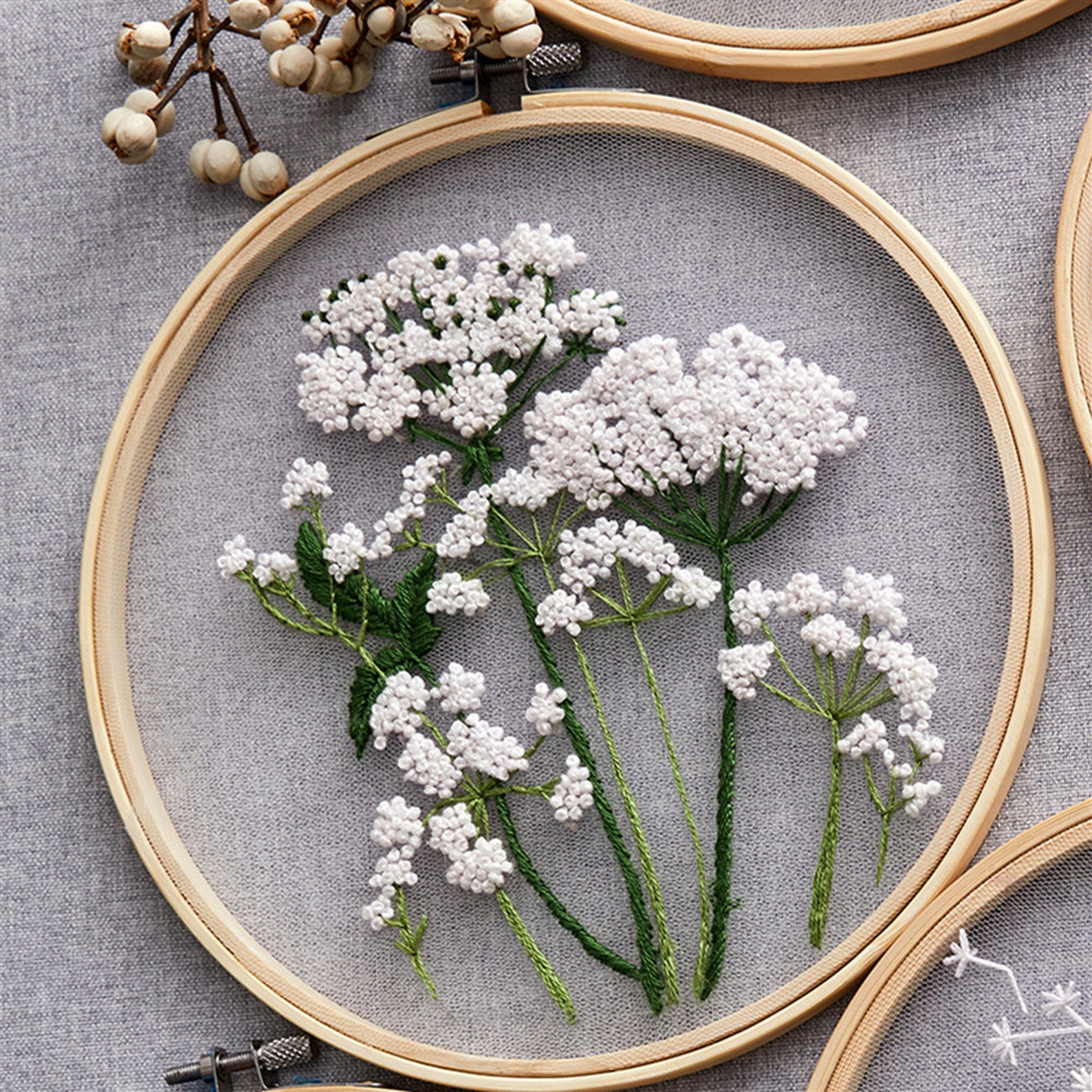 🌸DIY Embroidery Kit with Floral Patterns