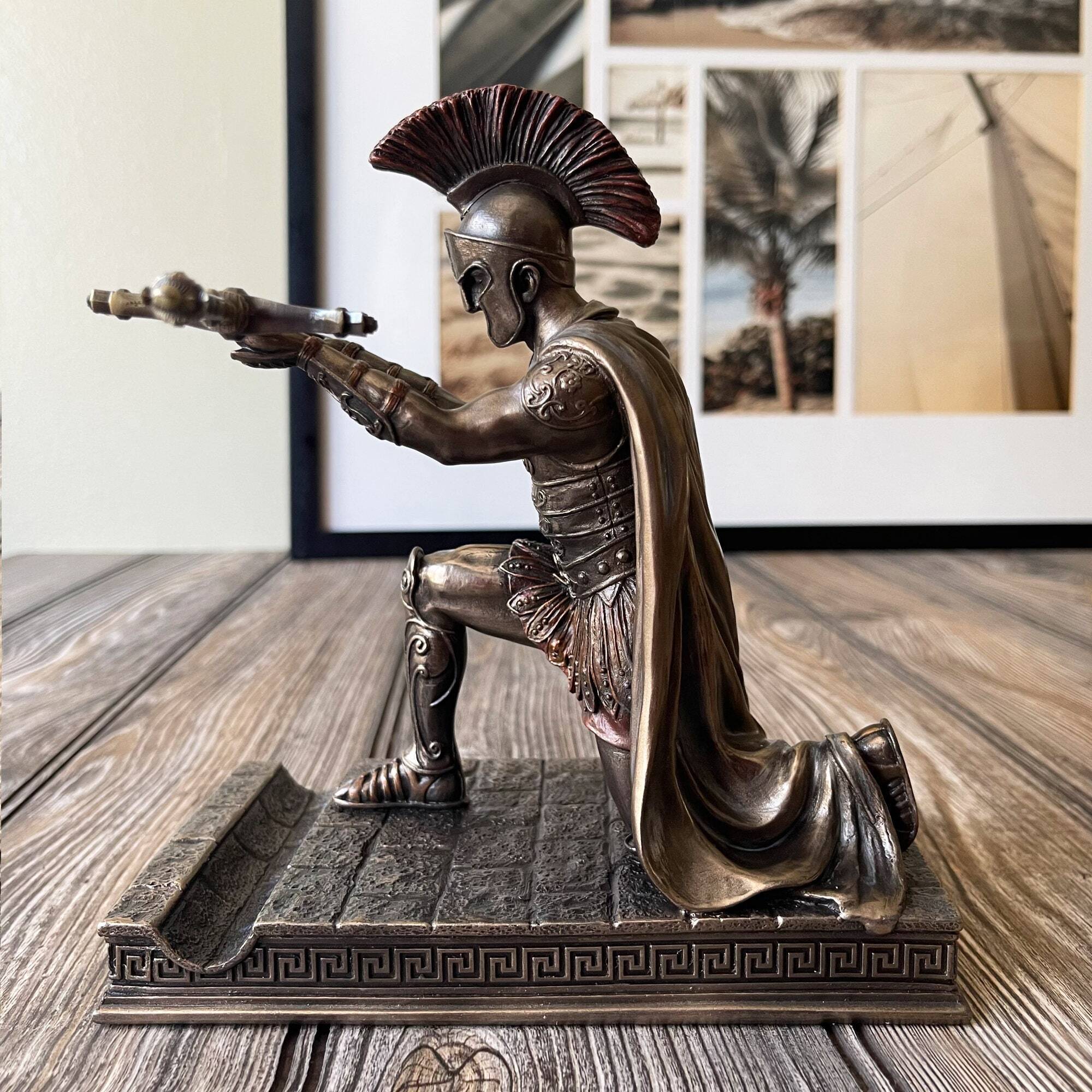 🔥Hot Sale 50% OFF🔥Greece Commander Statue Desk Decoration Pen Holder