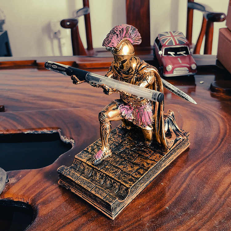 🔥Hot Sale 50% OFF🔥Greece Commander Statue Desk Decoration Pen Holder