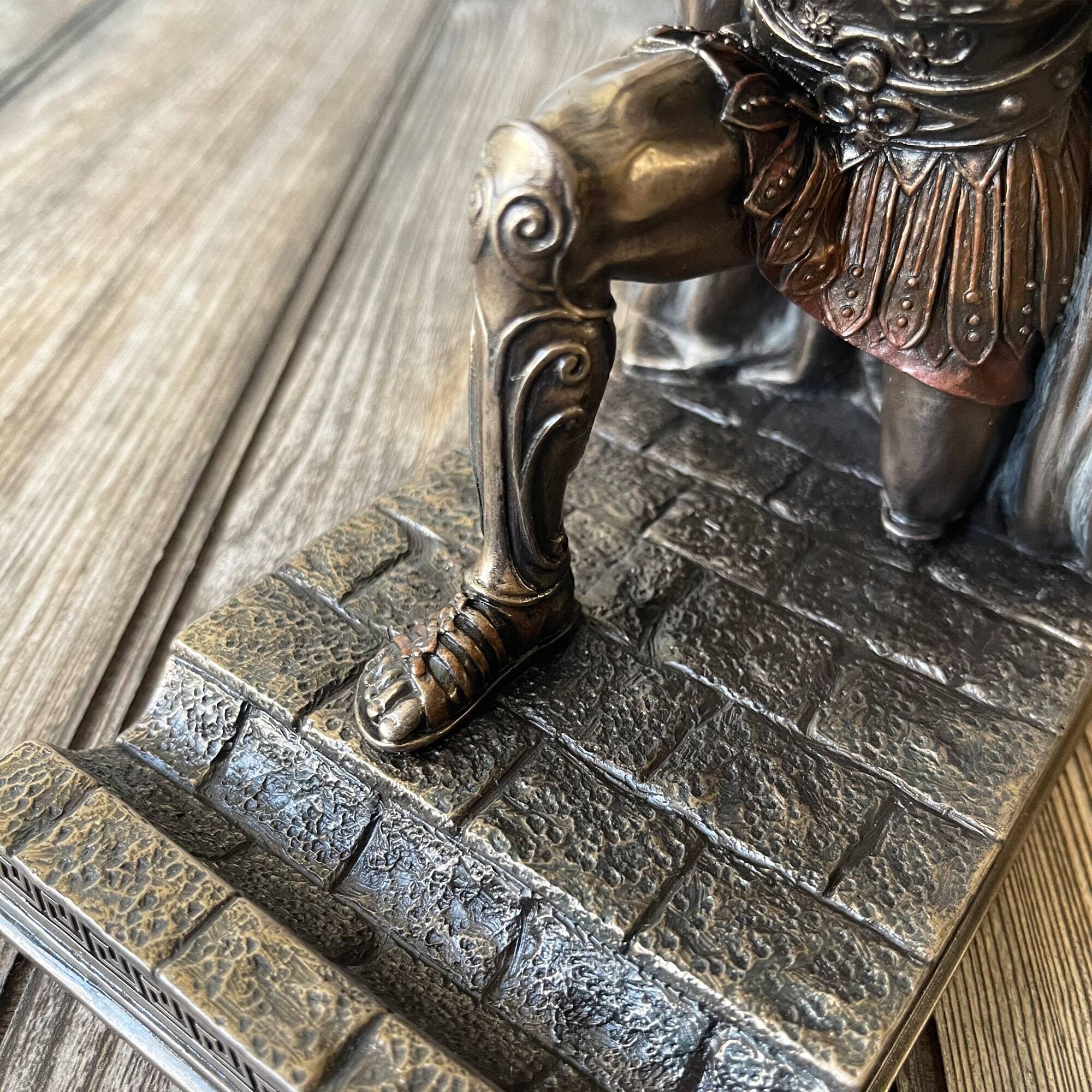 🔥Hot Sale 50% OFF🔥Greece Commander Statue Desk Decoration Pen Holder