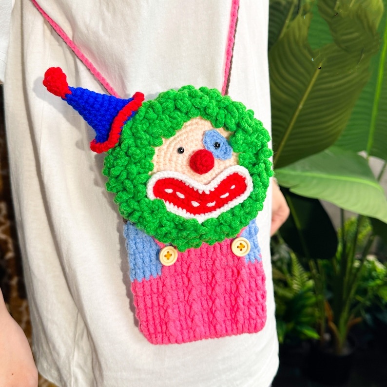 🤡Hand-knitted Clown Phone Bag😍