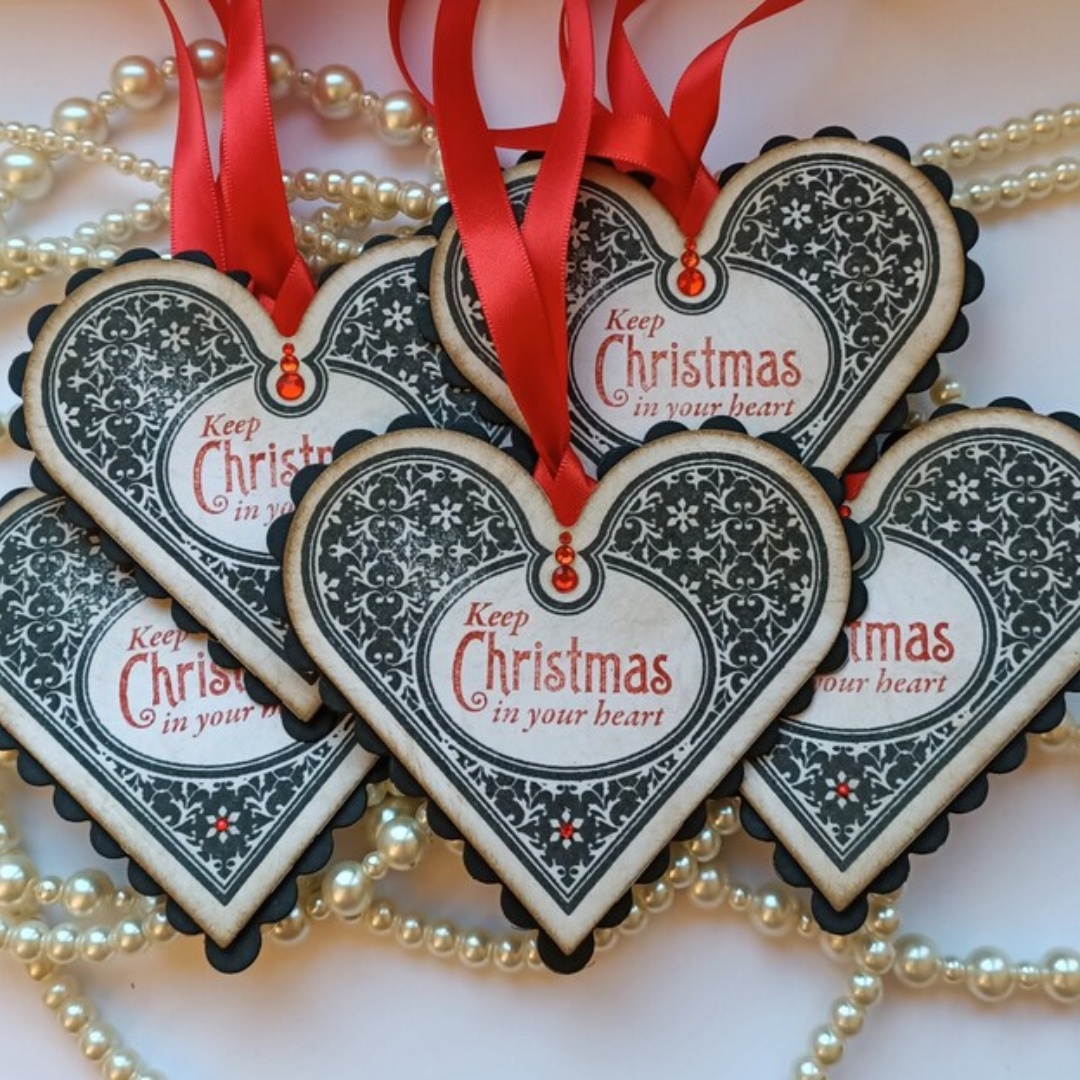 💗Gothic Heart-shaped Christmas Pendant🎄