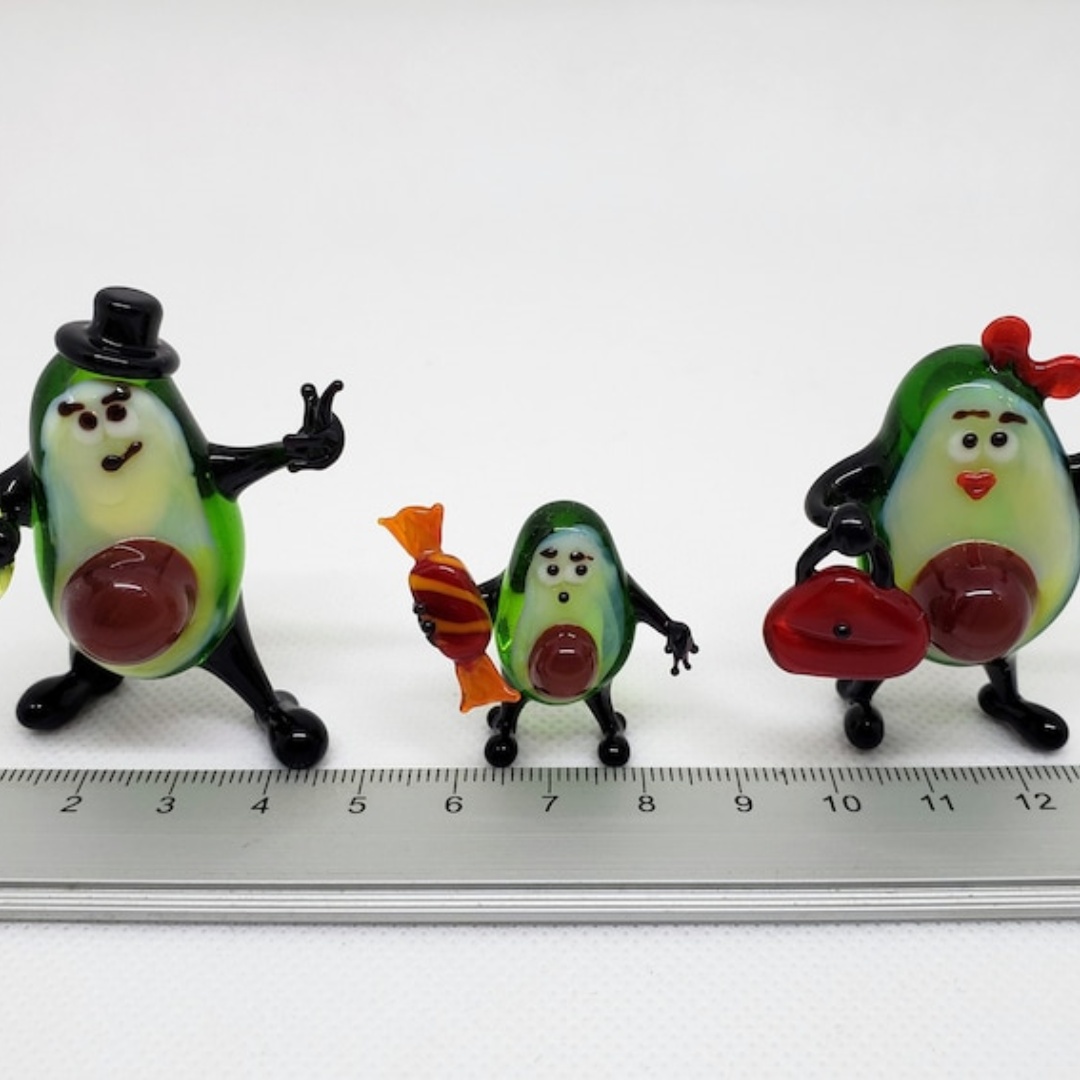 🥑Cool Avocado Family Ornament😍