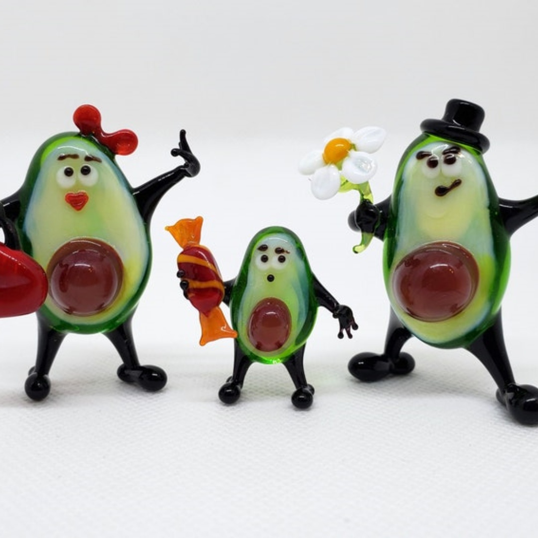 🥑Cool Avocado Family Ornament😍
