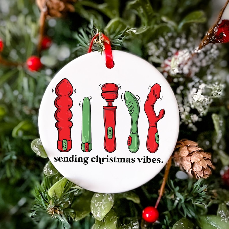 🔥Christmas pre-sale 50% OFF🎁Sending Christmas Vibes Funny Christmas Ornament