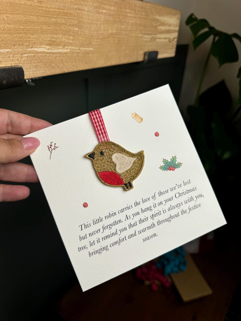 Remembrance Robin Christmas Card