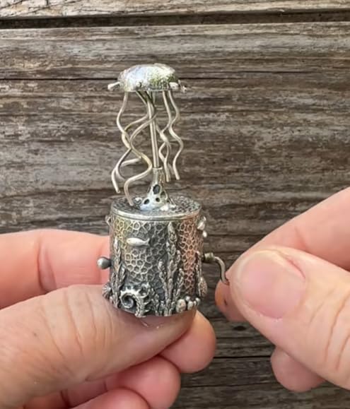 ✨2025 New Arrival🐔 Handcrafted Silver Clay Automata – The Funny Silver Chicken Toy 🐔