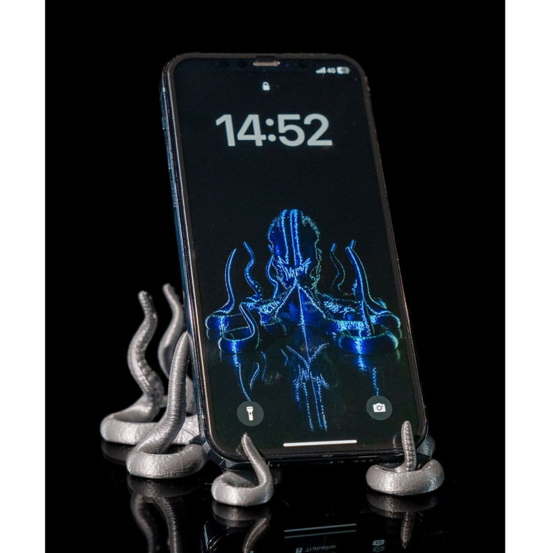 Exceptional Octopus Phone Holder– Where Function Meets Fun!