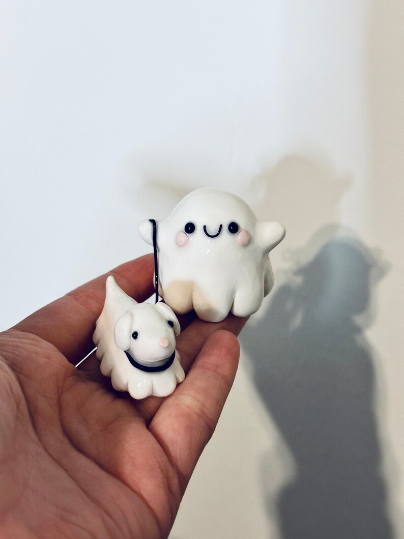 👻Handmade Ghost Walking Dog Figurine