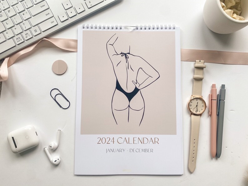 2024 Modern Women Wall Calendar 