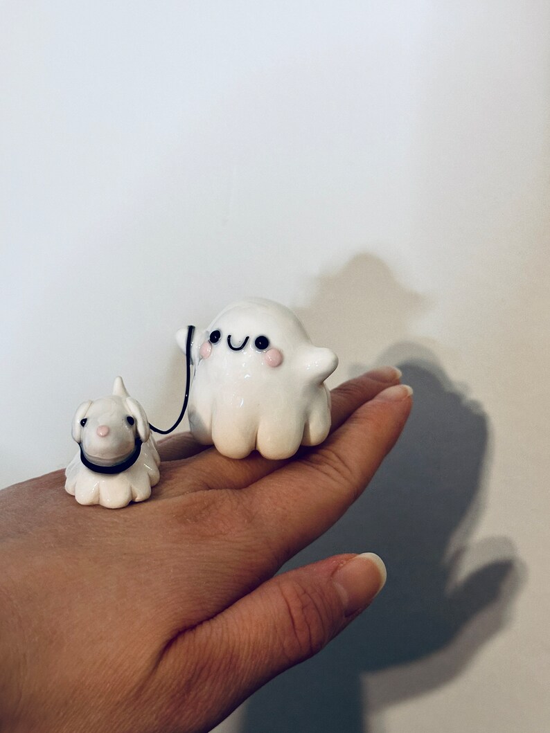 👻Handmade Ghost Walking Dog Figurine