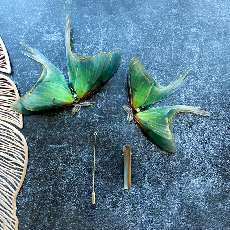 🦋Colored Moth Hair Clips