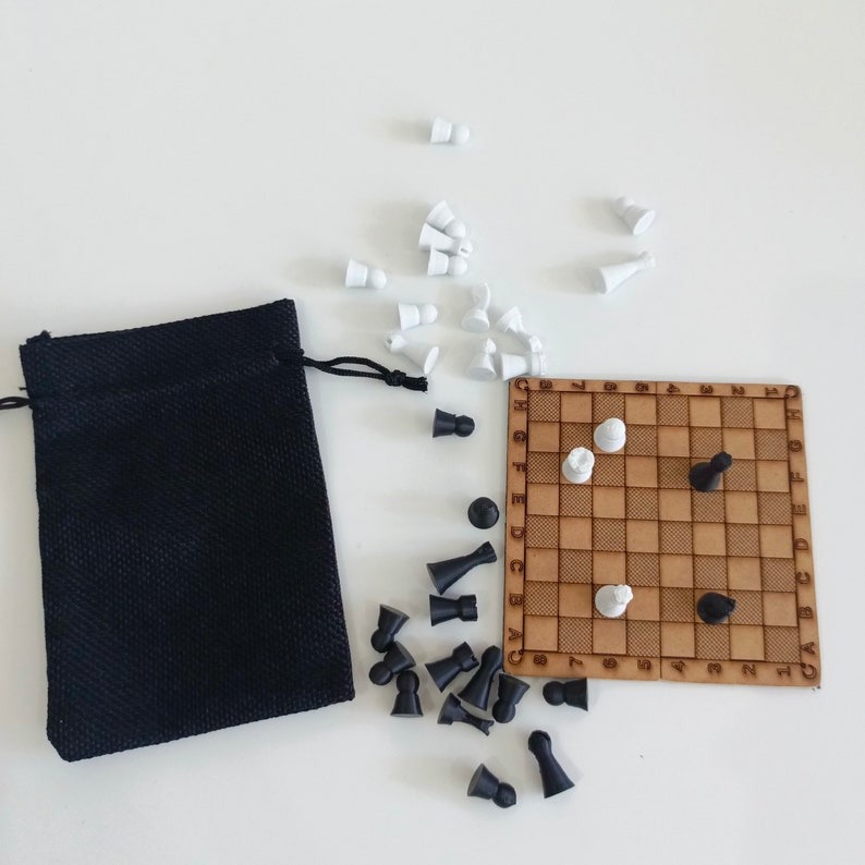 Mini Pocket Size Chess Set