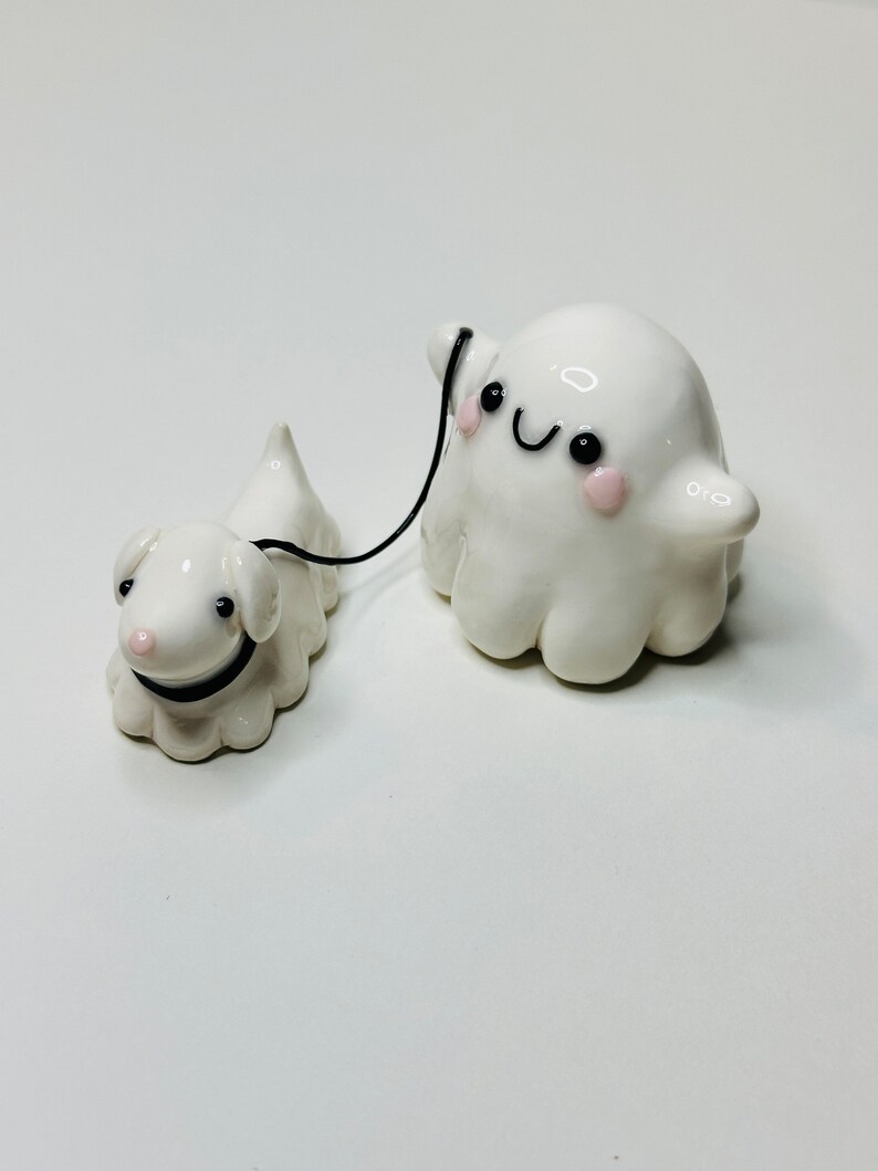 👻Handmade Ghost Walking Dog Figurine