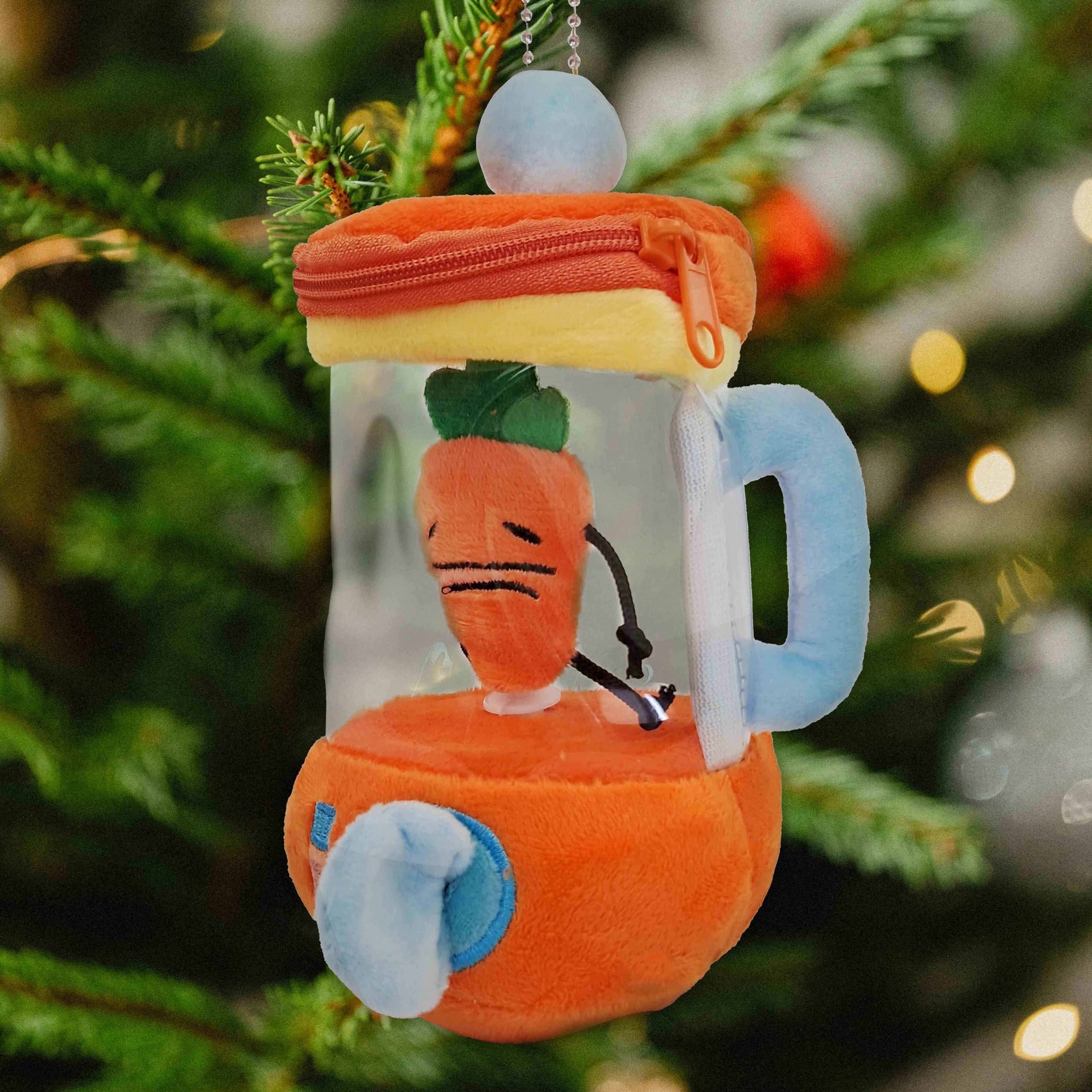 Plush carrot juicer toy