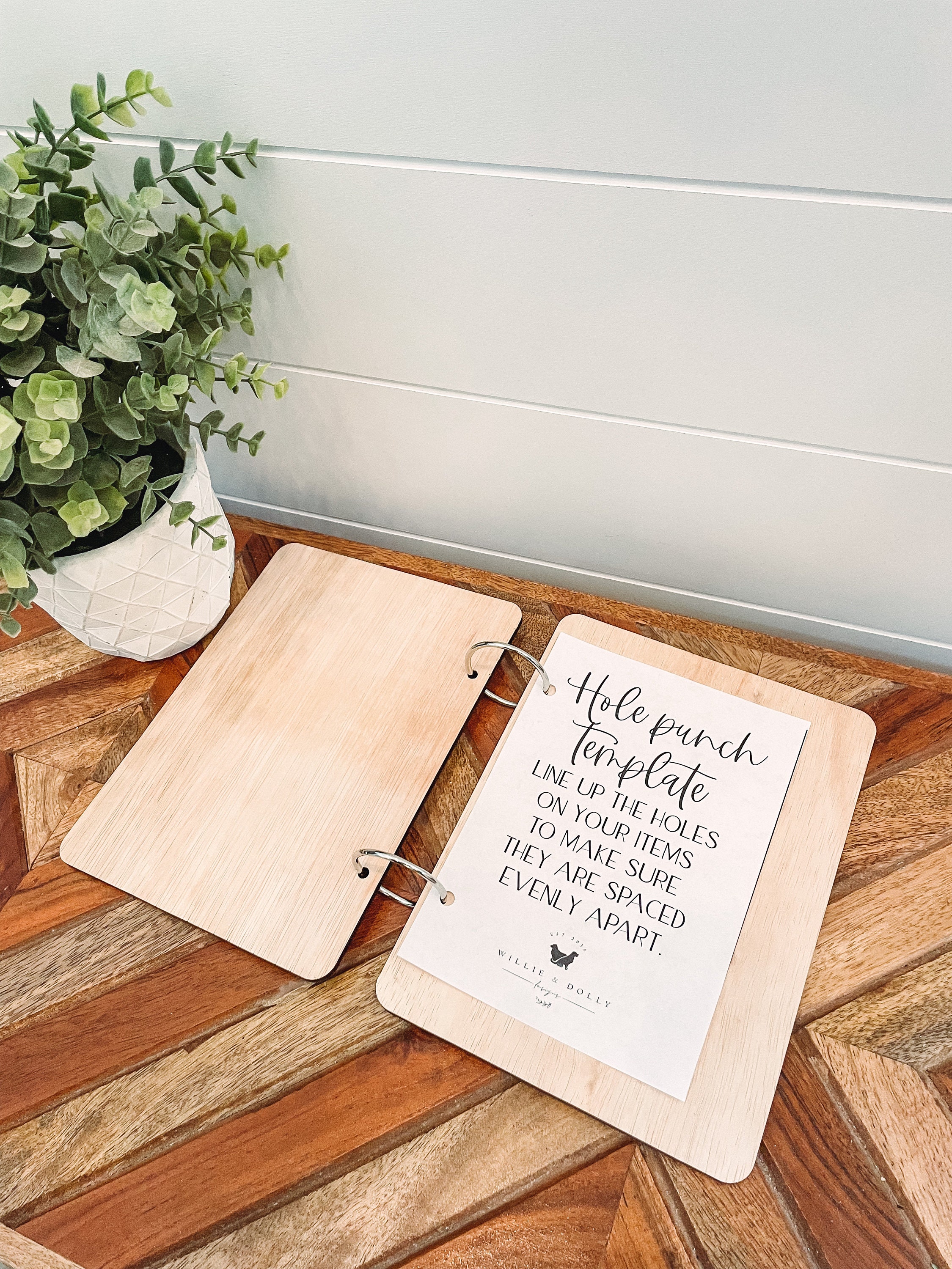 ✉️Christmas Card Keeper, Cards of Christmas Past