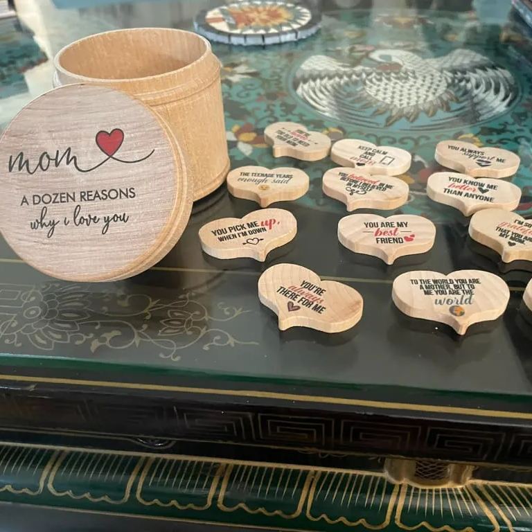 A Dozen Reasons I Love You Mom