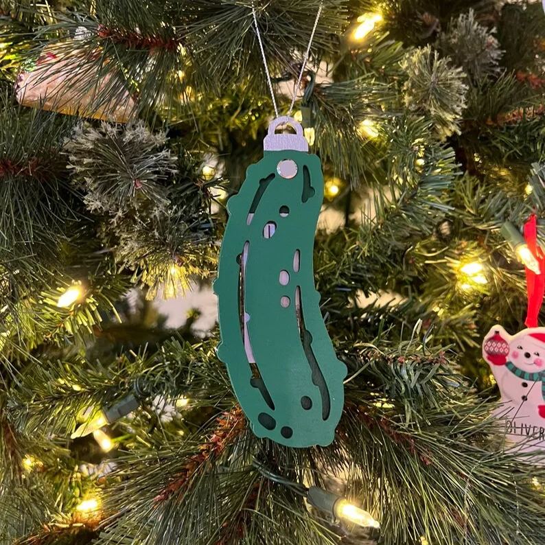 🎅2024 Christmas Gift--💸Christmas  Pickle Money Holders Gift