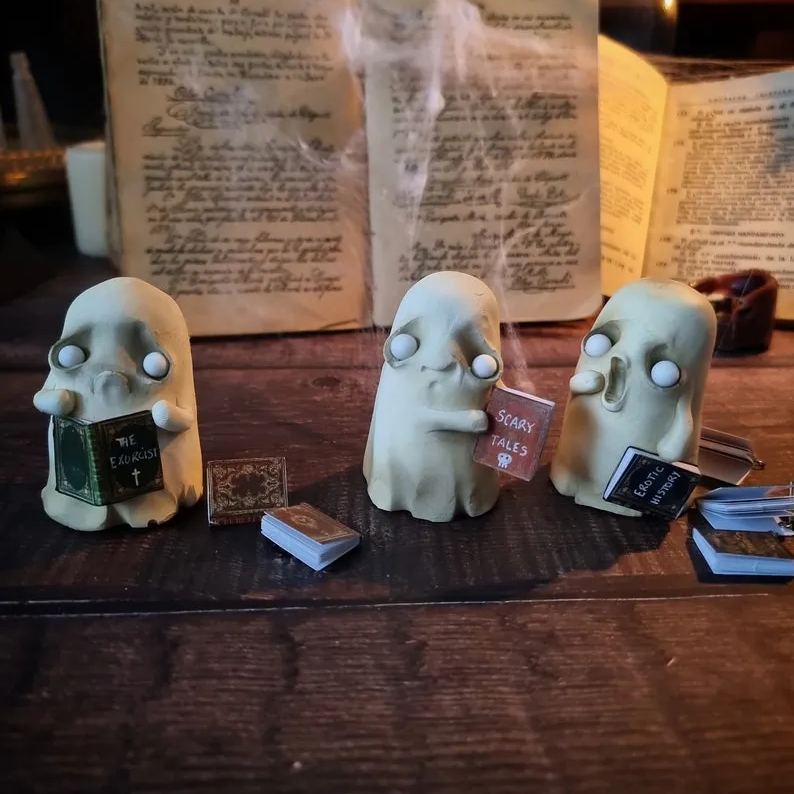 🖤Halloween Ghost Figurine