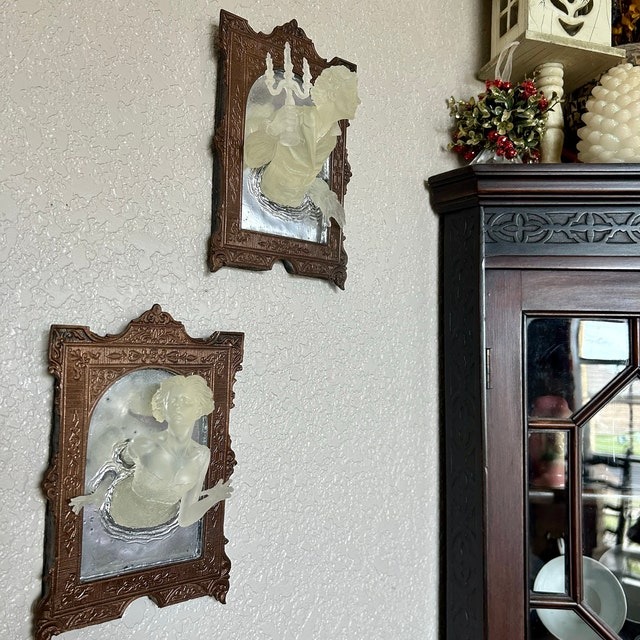 Ghost In the Mirror Wall Decoration