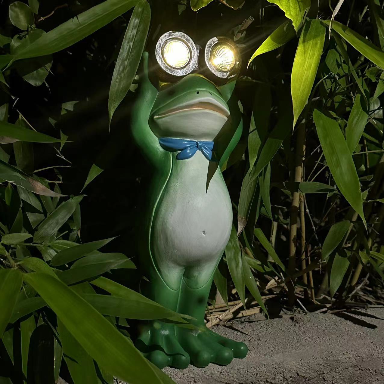 🐸FROG TELESCOPE SOLAR LAMP