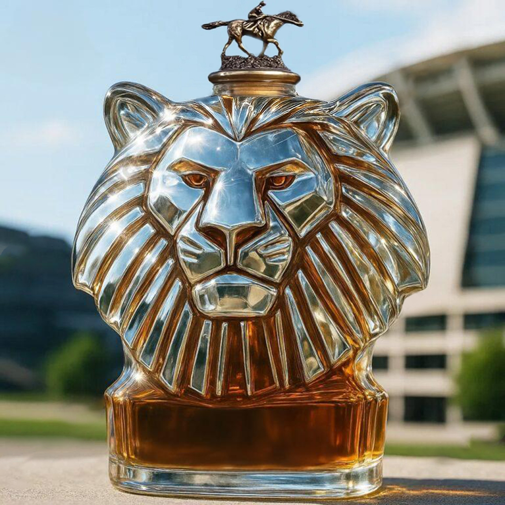 🏆Detroit Lions Whiskey Decanter
