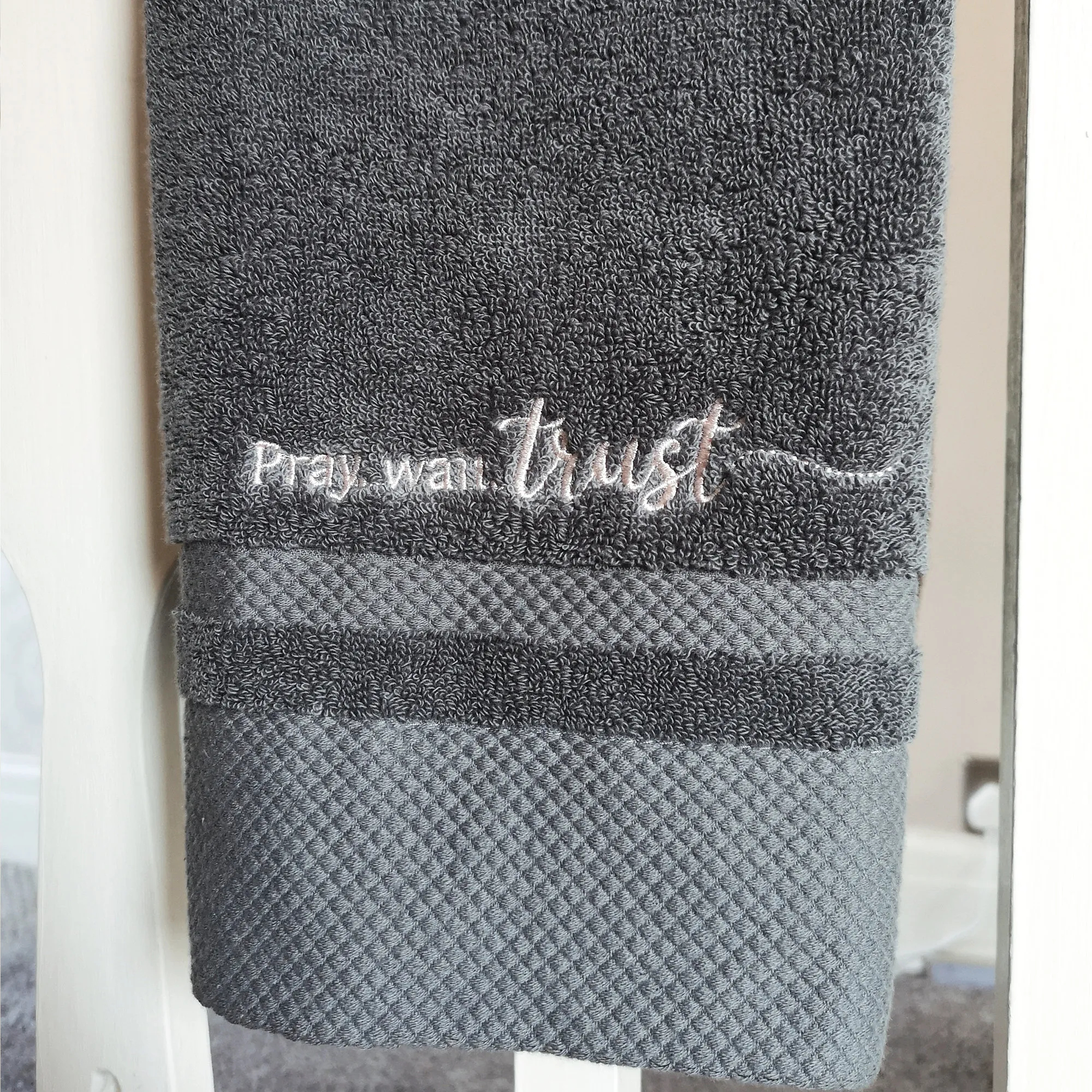 🔆Embroidery Hand Towel Unique Christian Gift 4 Colours💫