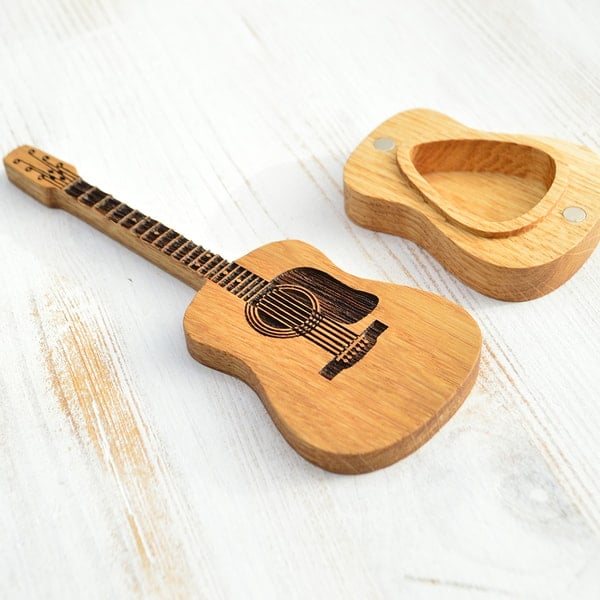 🎸Wooden Acoustic Guitar Pick Box