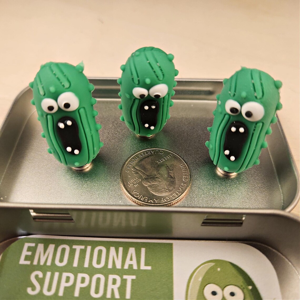 Screaming Pickles Door Hinge Magnetic Toppers（3pcs）