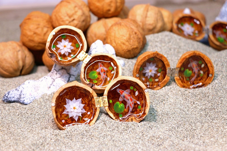 Cute mini koi fish resin painting in the walnut shell, 3D painting, resin art, art gift, birthday gift, xmas gift, table decor, fish lover image 10