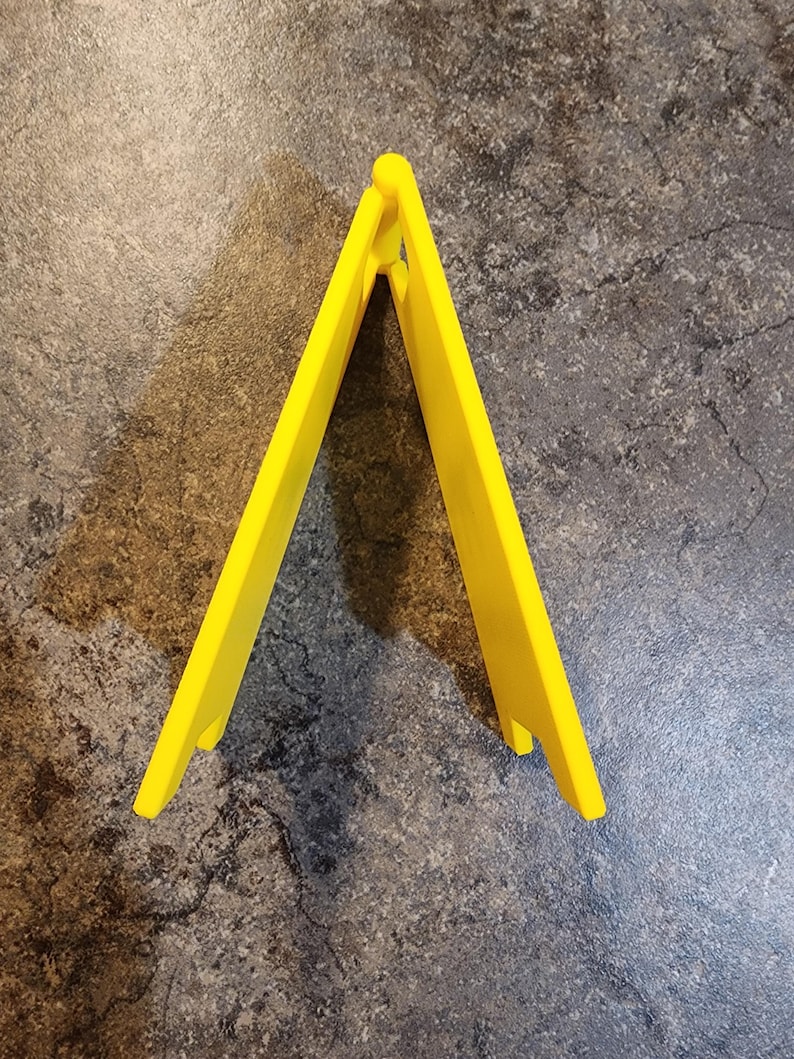 Cat Vomit (Wet Floor) Desk Sign